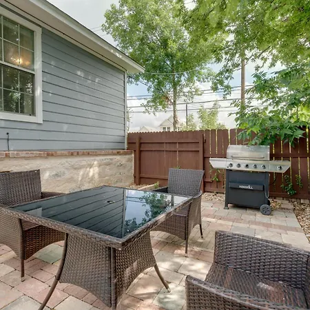 Austin Retreat With Patio And Grill, 6 Mi To Downtown! Villa